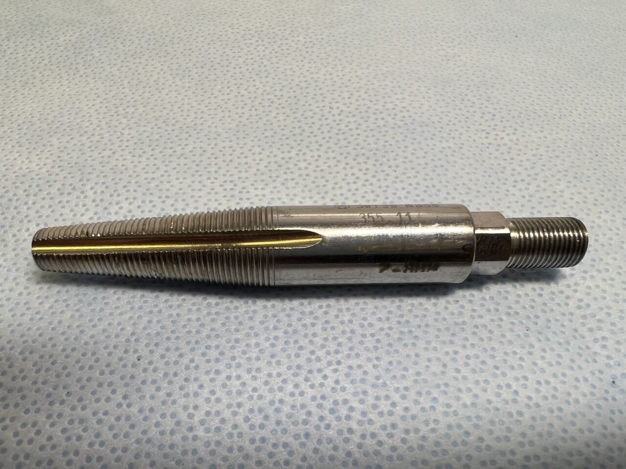 SYNTHES 355.10/11/12 Threaded Conical Bolts for Nail Removal — photo 5