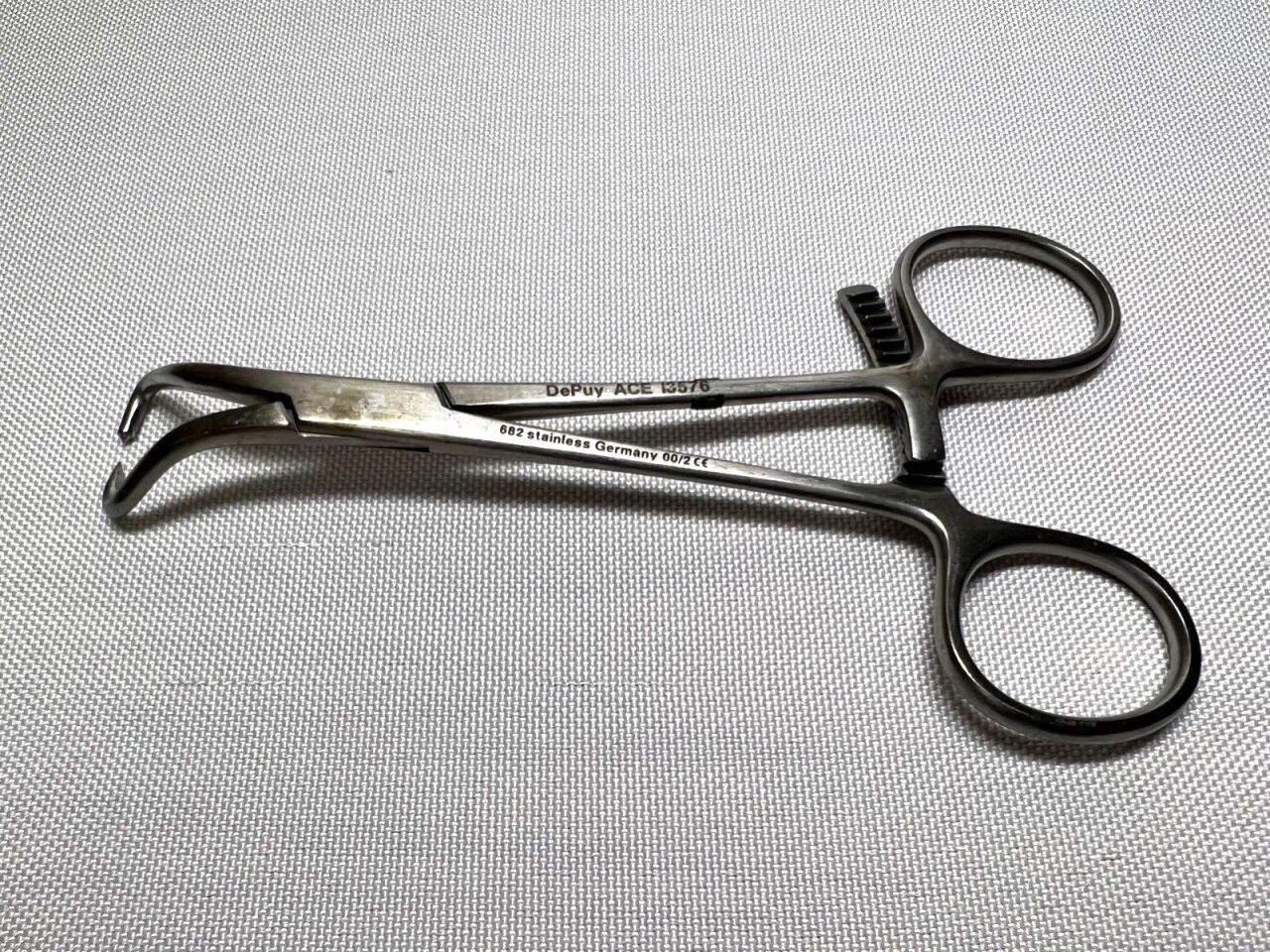 DEPUY SYNTHES 13576 Reduction Forceps w/ Points — photo 2