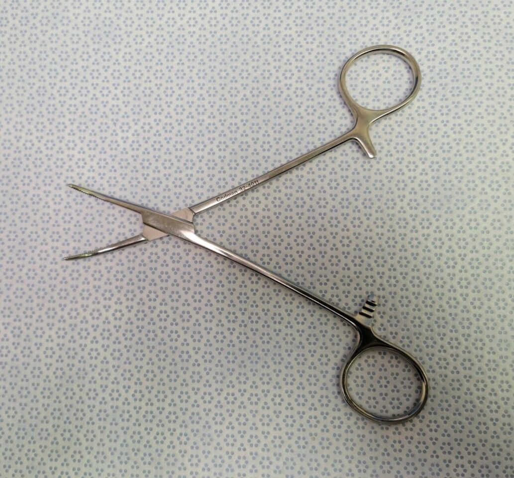 CODMAN 32-4011 Providence Hospital Hemostatic Curved Forceps 5 1/2" — photo 2