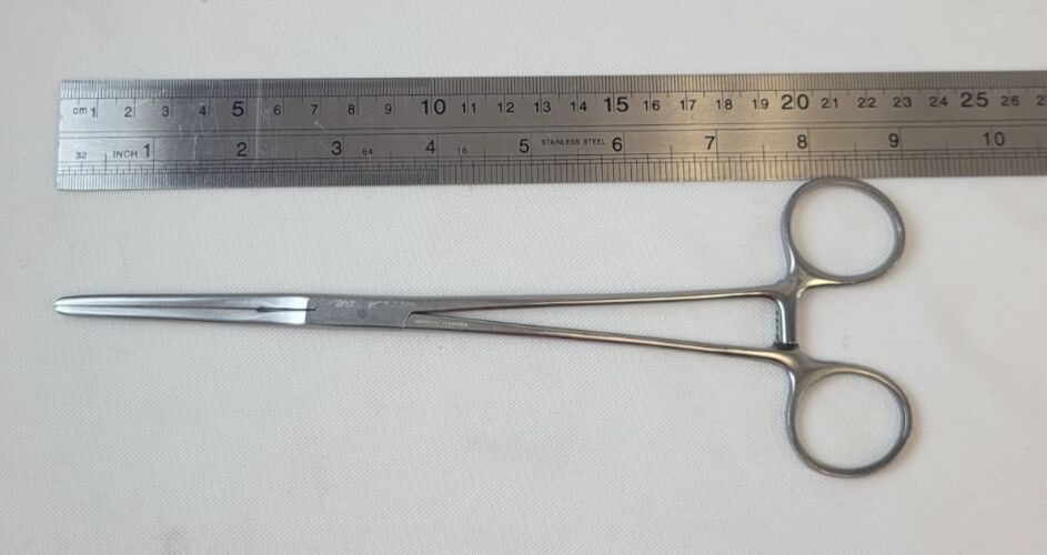 V. MUELLER CH6300 Cooley Coarctation Clamp Straight 8-3/4" — photo 9