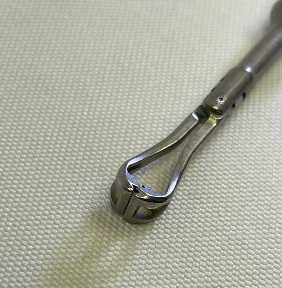 ACCESS SURGICAL 38-1003R 10mm x 38cm Ratcheting Babcock Grasper Forcep — photo 6