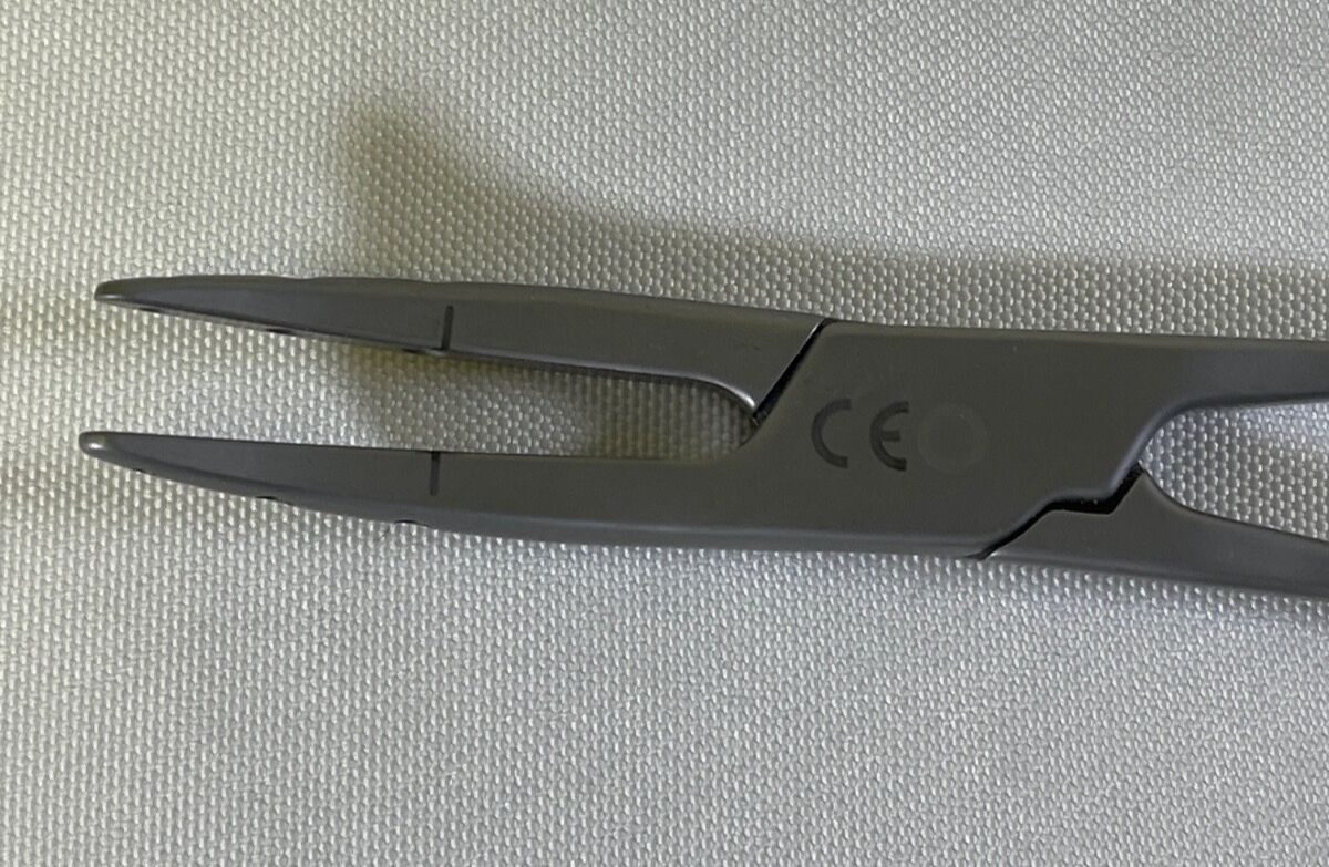 VALLEYLAB LS3090 LigaSure Max Vessel Sealing Forcep 23cm Curved Jaw — photo 2