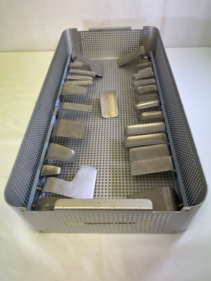 THOMPSON SURGICAL Various Cervical Retractor Blades Set w/ Case — photo 11