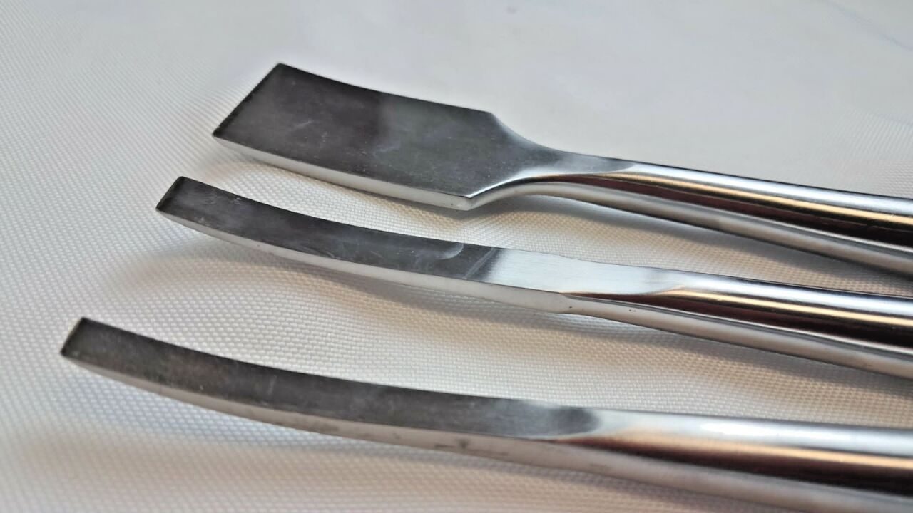 SMITH  NEPHEW MILTEX  8pc Hibbs Osteotome Set Straight & Curved — photo 3