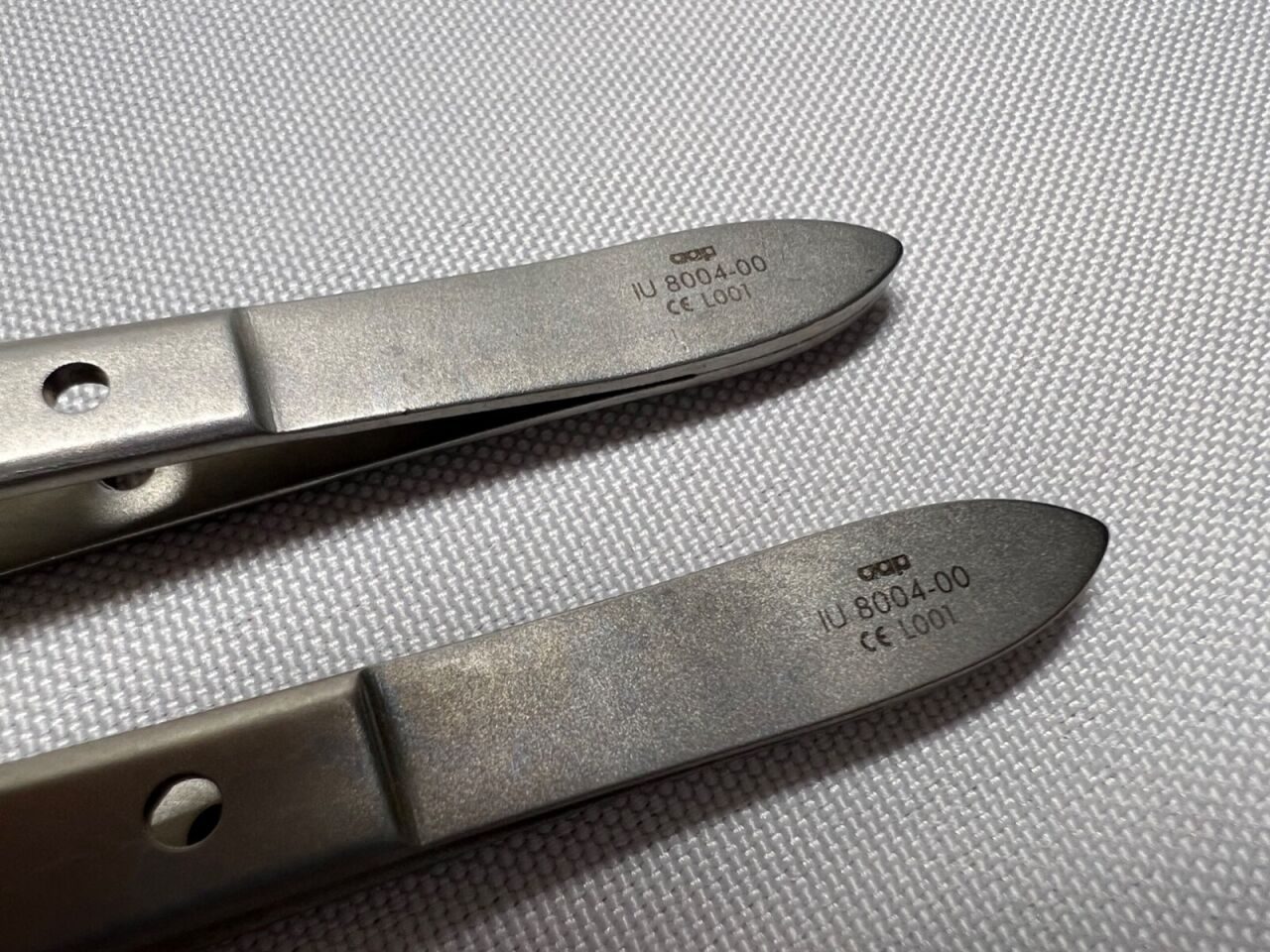 AAP 8004-00 Pair of 2 Surgical Holding Forceps — photo 4