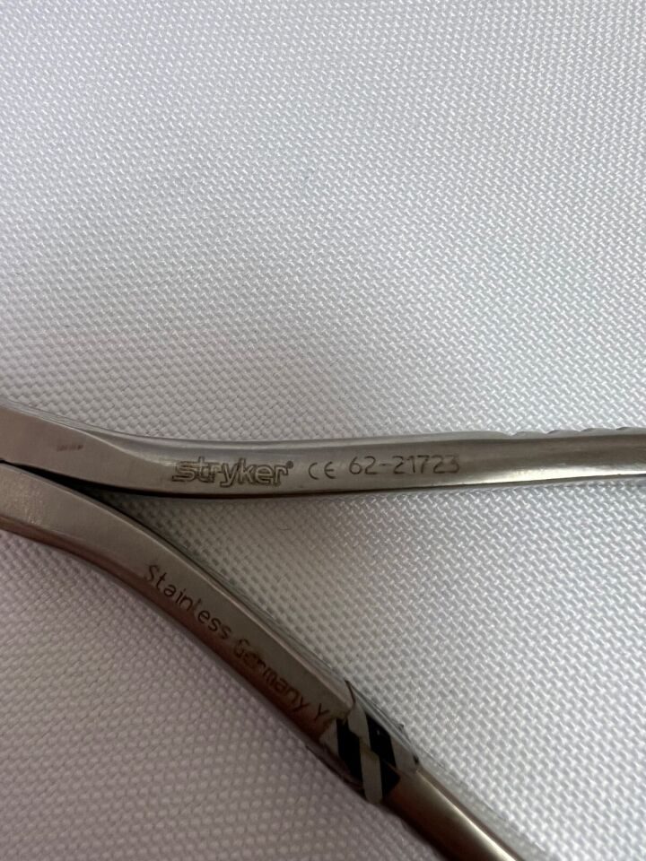 STRYKER 62-21723 Surgical Orthopedic Bending Pliers — photo 2
