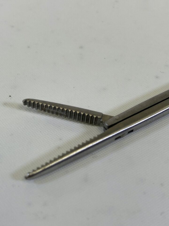 AESCULAP EF928 Mathieu Foreign Body Forceps Serrated Jaws 8" Urology — photo 6