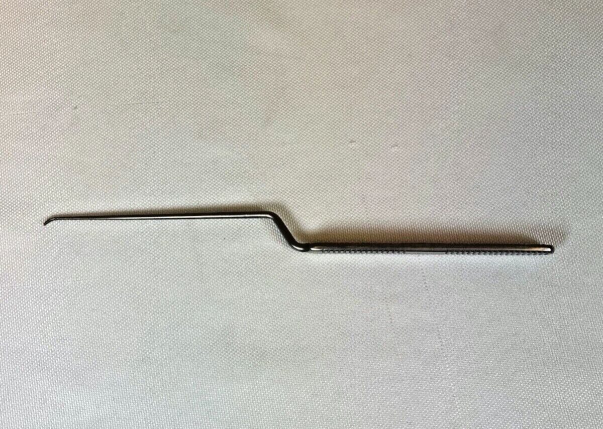RICHARDS 13-0563 House Wide Bayonet Separator Dissector 17cm
