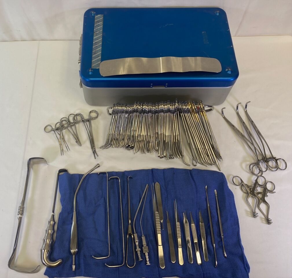 PILLING WECK GLOBAL KONIG Major Vascular 89 Piece Weck Global  Tray w/ Sterilization Case CVOR Thoracic — photo 1