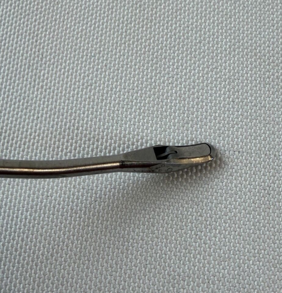 ARTHREX AR-11241XL Widebiter XL Punch 15deg Up Tip 2.75mm x 15deg Up Shaft — photo 6