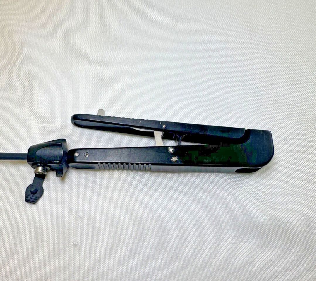 SNOWDEN-PENCER 90-7243 DeBakey Clamp Double-Action 25mm Jaw 5mm x 45cm — photo 4