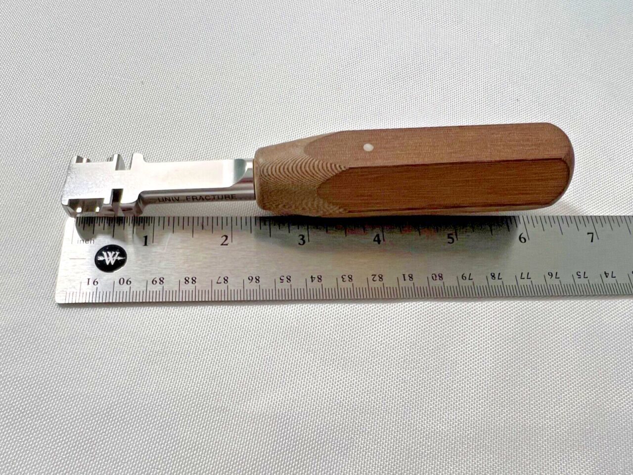 SYNTHES 329.37 Universal Fracture Instrument — photo 5