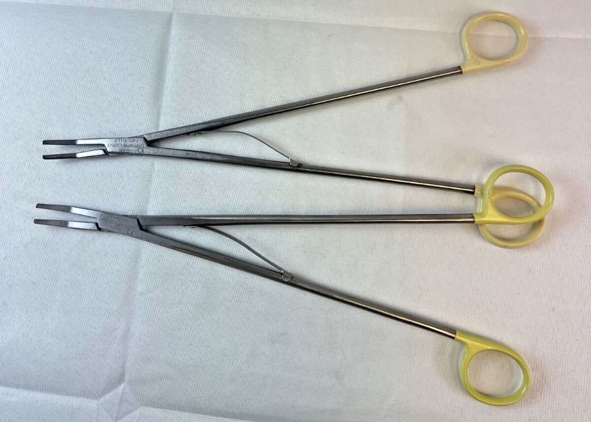 ETHICON LX410 Pair of Large Yellow Multi Patient Clip Appliers 15deg