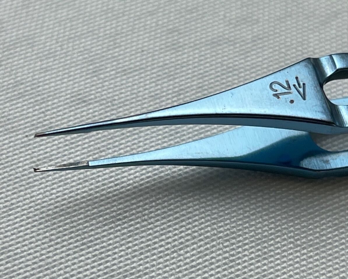 STORZ 2-110 Bonn 0.12mm 1x2 Teeth 6mm Platform 85mm Titanium Forceps Eye — photo 5