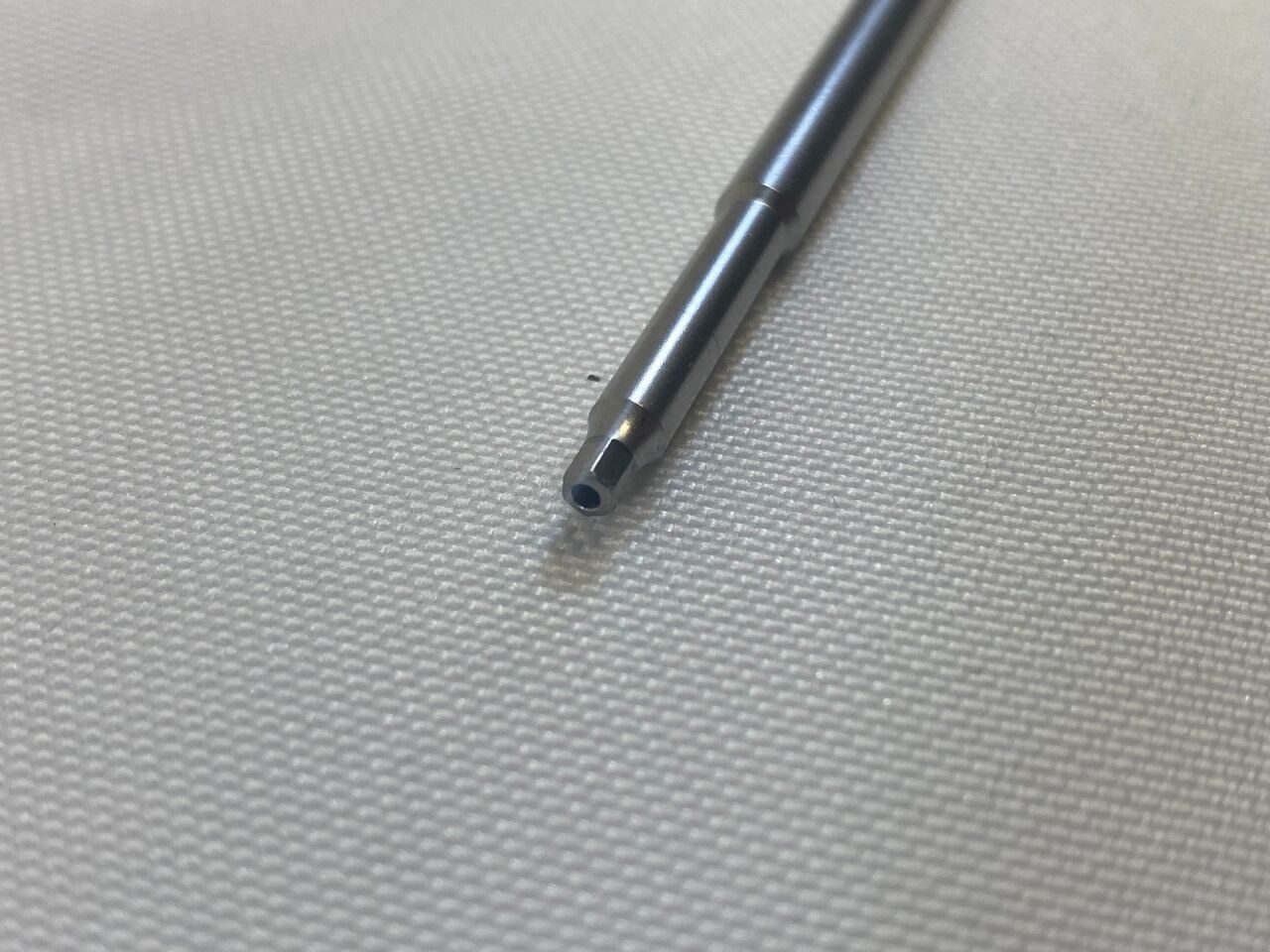 SYNTHES 314.1 2.5 mm HEXAGONAL DRIVER Shaft — photo 5