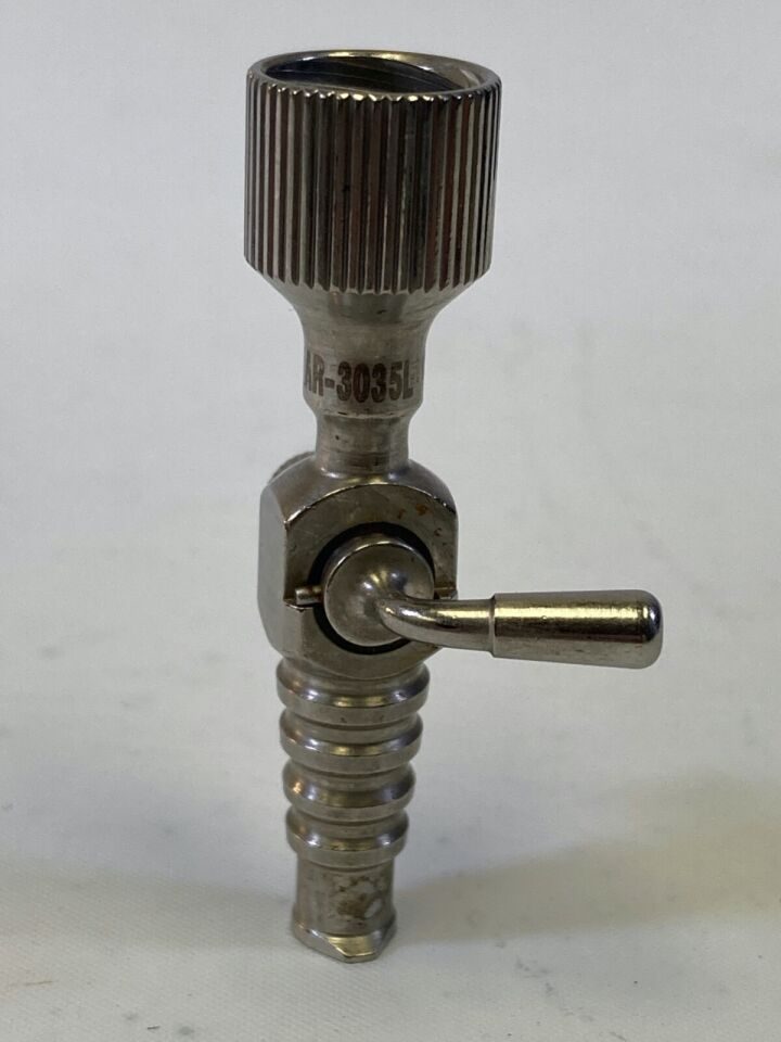 ARTHREX AR-3035L Inflow Cannula Adapter w/ Stopcock for 3mm - 6.5mm Cannula — photo 5