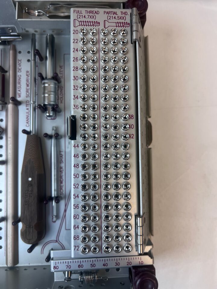 SYNTHES Various 4.5MM Cannulated Screw Set — photo 3