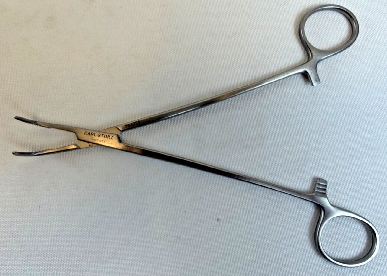 KARL STORZ 794228 Adson Artery Forcep Curved 90deg 18cm