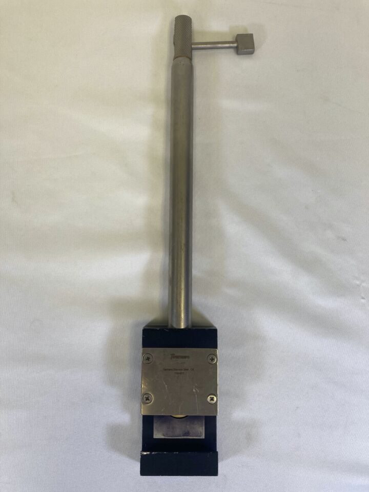 SPECTRUM SURGICAL 25-4581 Table Mounted Field Post 1" Bar TMR Post Clamp — photo 1