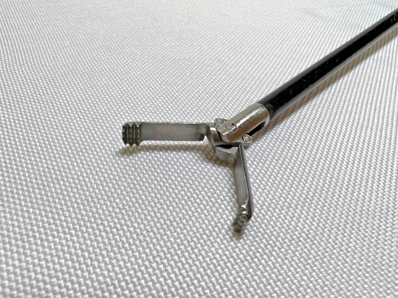 SNOWDEN-PENCER w/ Ratchet Laparoscopic Allis Grasper — photo 2