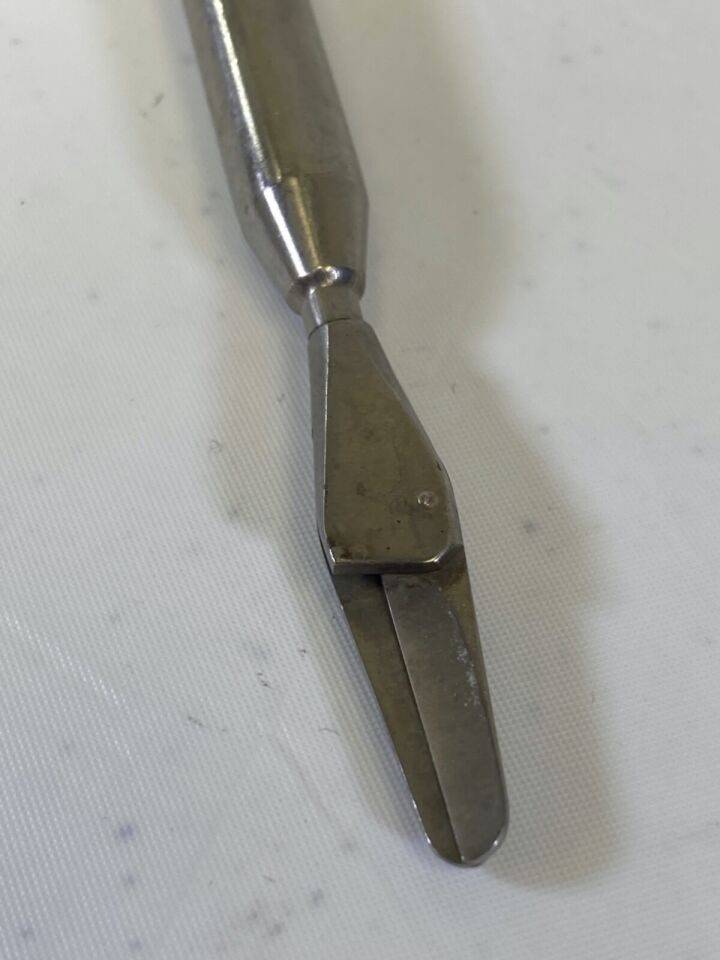 R. WOLF 8385.11 Straight Serrated Laparoscopic Scissor Forcep 10mm x 33cm — photo 5