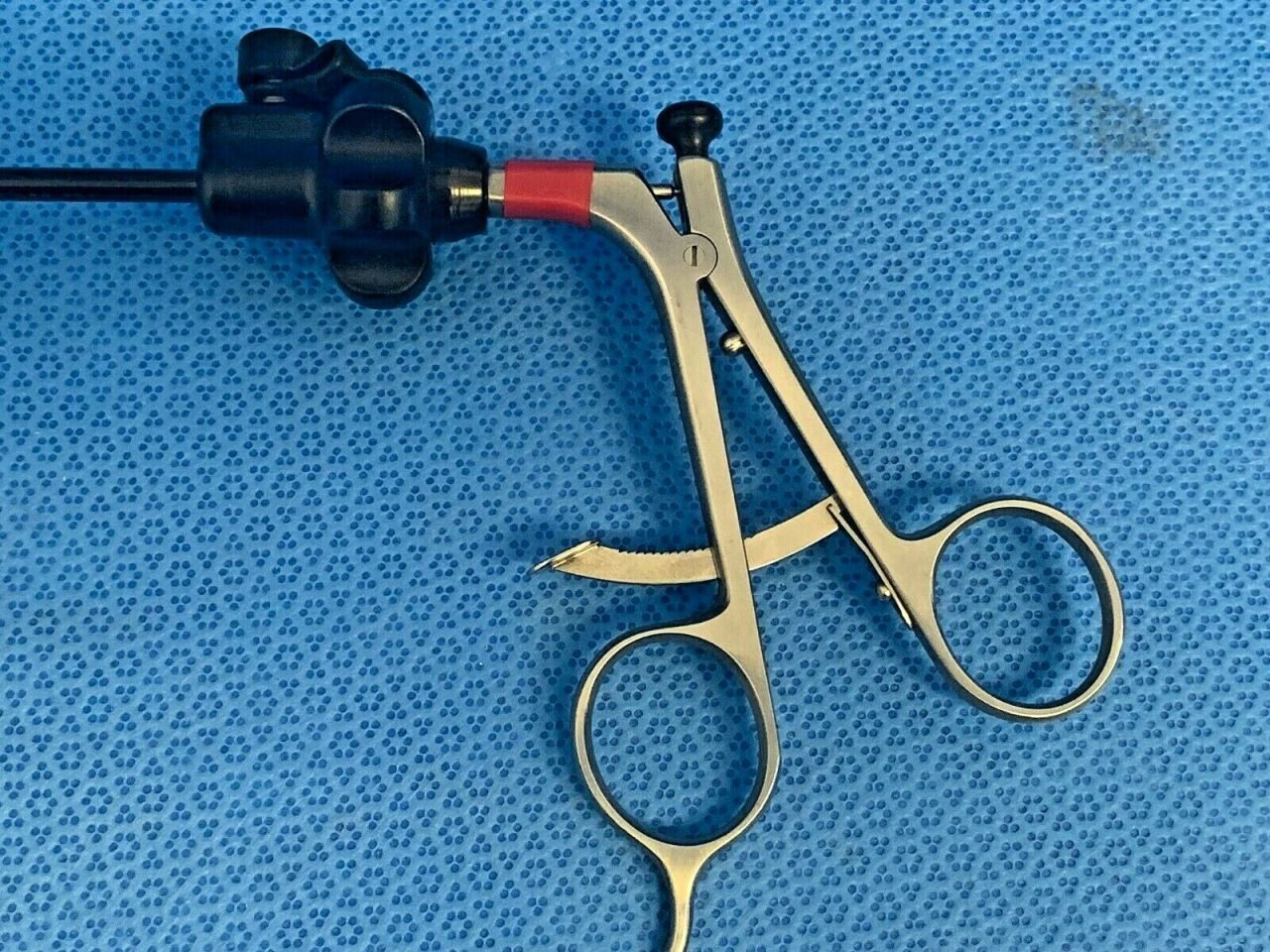 STRYKER 250-080-234 Laparoscopic Ratchet Handle And Shaft W/Dissector Insert — photo 2