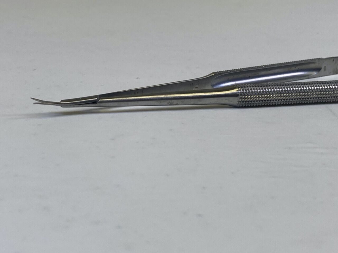 SNOWDEN-PENCER 88-6624 7" Horizontal Curved Blades Uhlig Round Handle Scissors Horizontal Curved Blades — photo 7