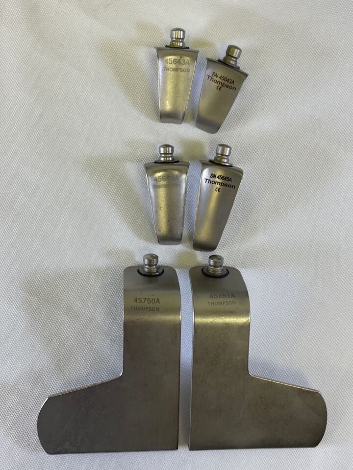 THOMPSON SURGICAL Various Cervical Retractor Blades Set w/ Case — photo 7