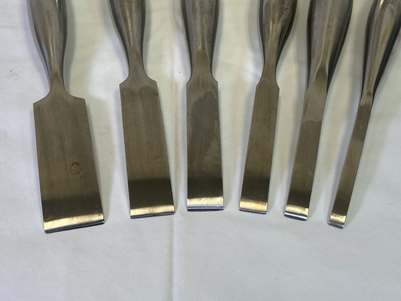 VARIOUS  Set of 15 Zimmer V. Mueller Osteotome Chisel Elevators Set w/ Sterilization Case — photo 9