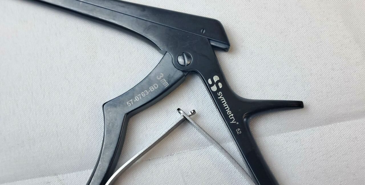 SSI ULTRA 57-0763-BD Kerrison Rongeur 3mm 40deg Upbite 8" Length — photo 3