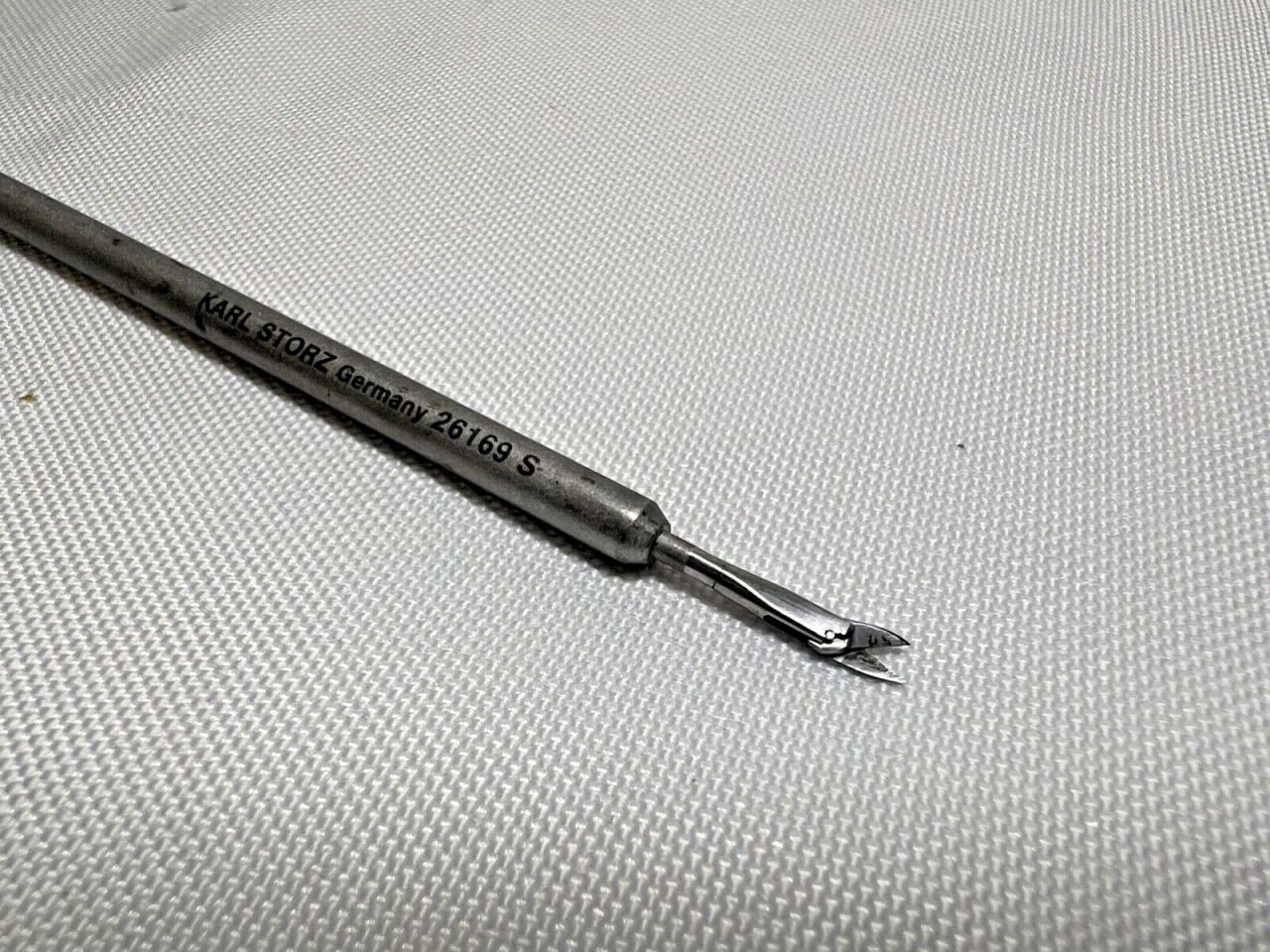 KARL STORZ 26169S Single Action Micro Dissecting Scissors 5.5mm X 33cm — photo 3