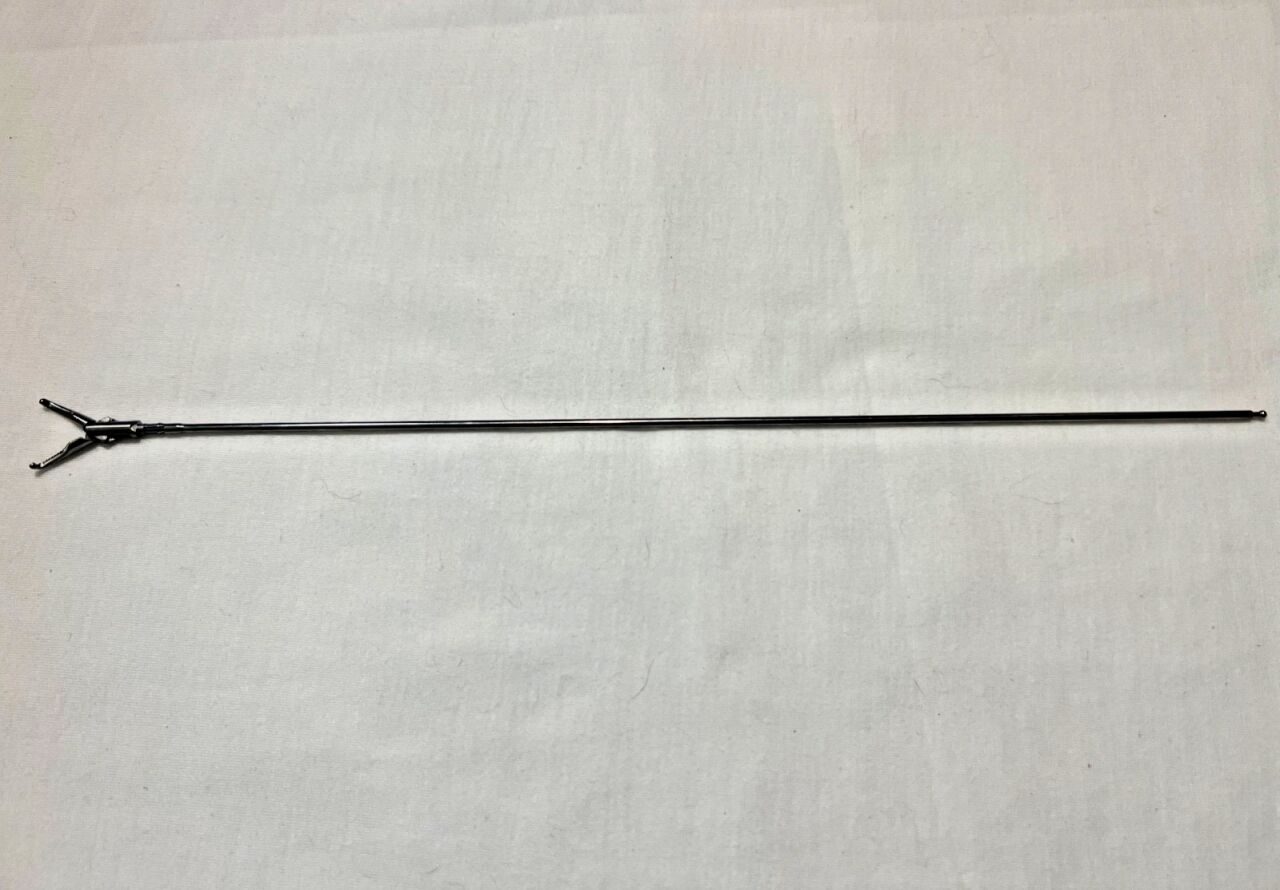 V. MUELLER F256.81010 Laparoscopic Forcep Insert Short Right Angle 5mm X 35cm — photo 1