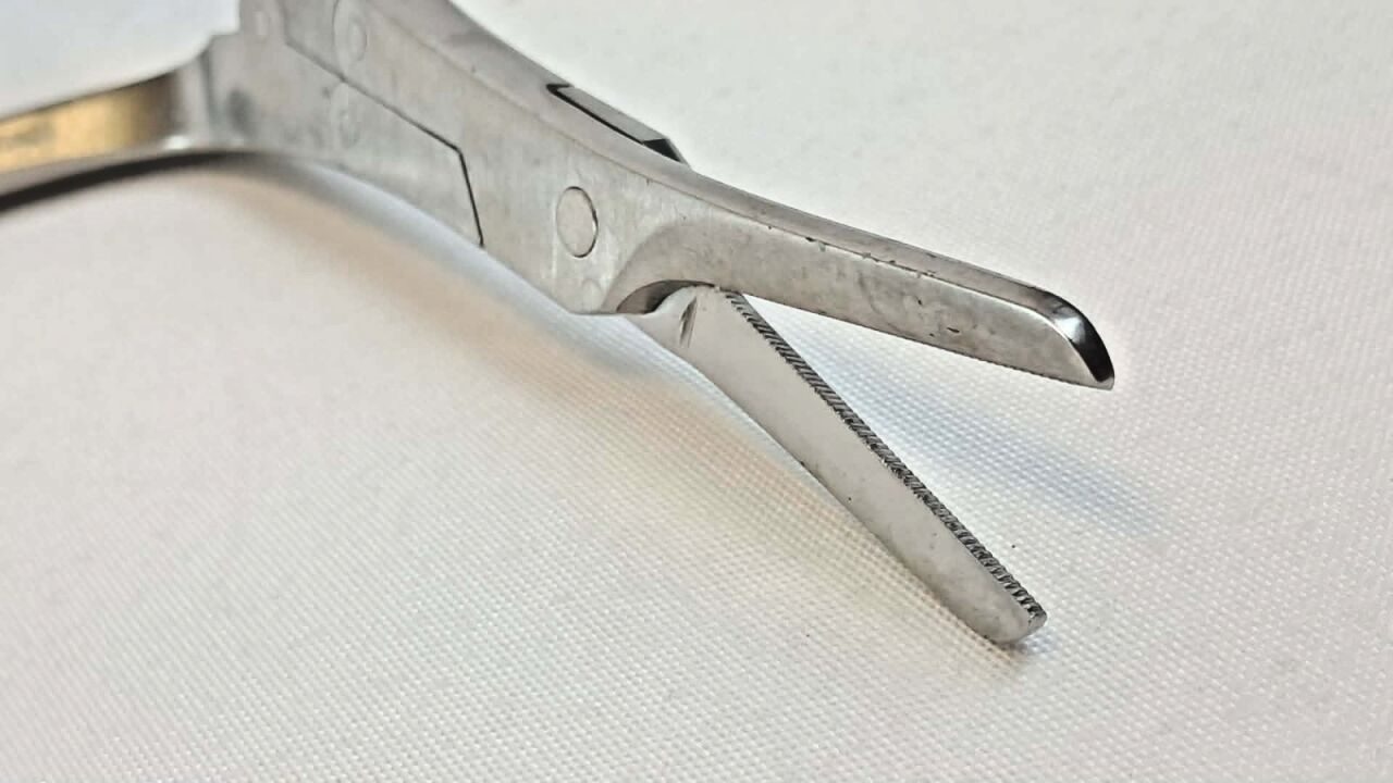 V. MUELLER RH1695 Caplan Angular ENT Scissors 7-1/2" — photo 3
