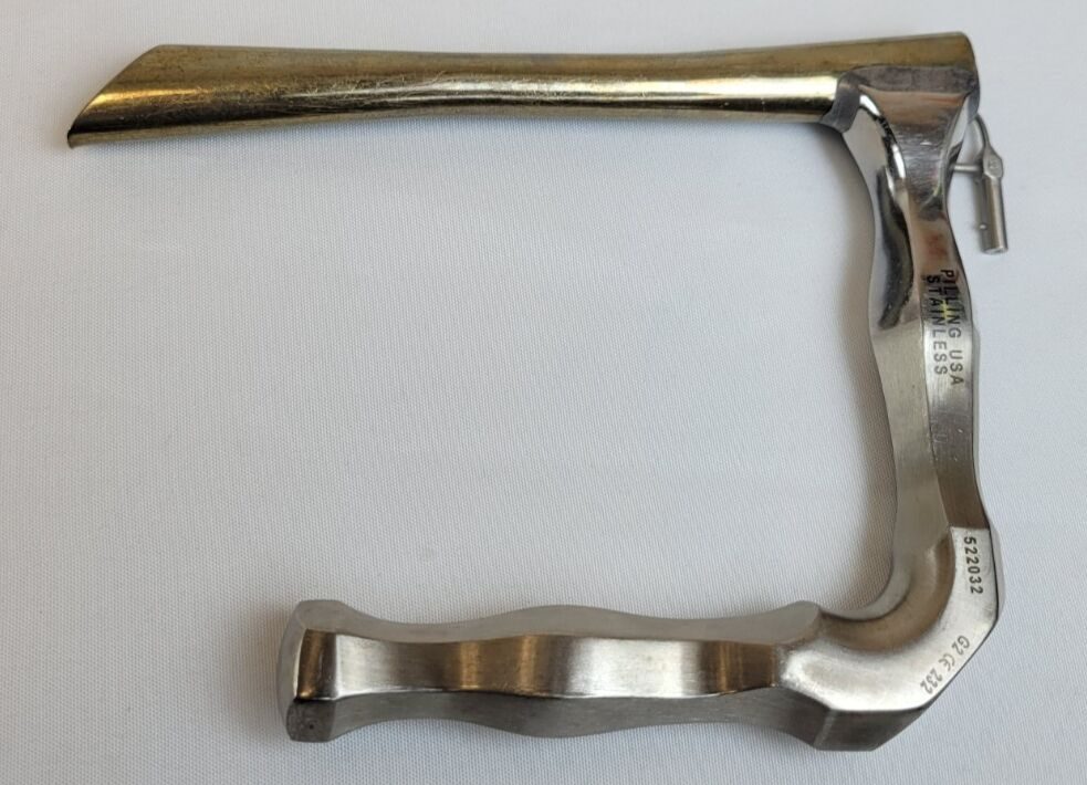 PILLING 522032 Adult Extra Long Holinger Hour Glass Commissure Laryngoscope