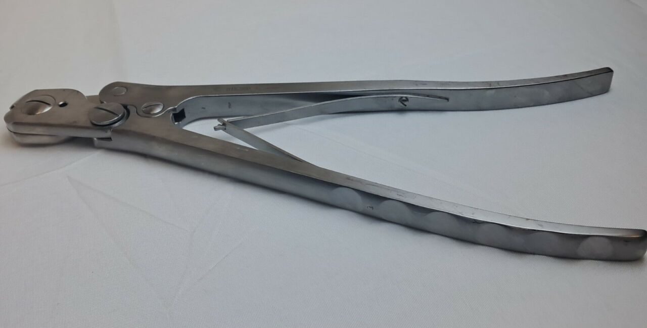 615.3 Globus Medical In-Situ Rod Cutter — photo 2