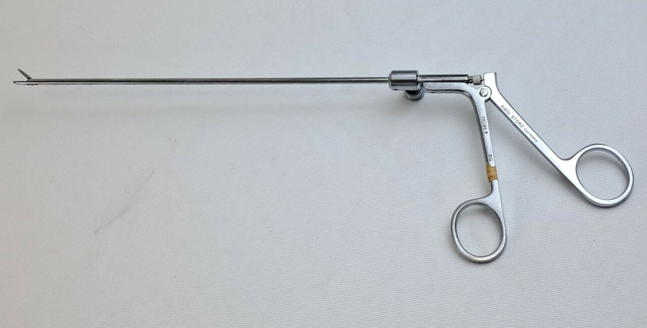 KARL STORZ 26180 F Blakesley Dissecting Laparoscopic Grasping Forceps
