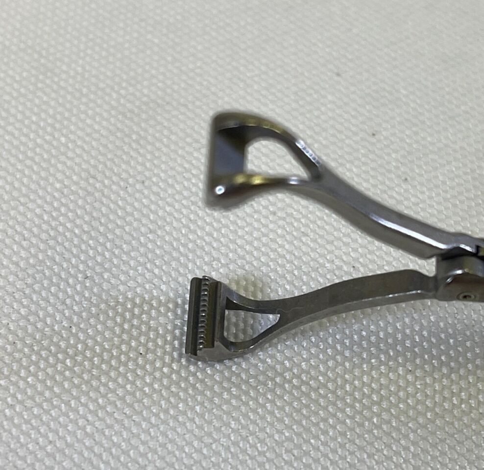 ACCESS SURGICAL 38-1003R 10mm x 38cm Ratcheting Babcock Grasper Forcep — photo 5