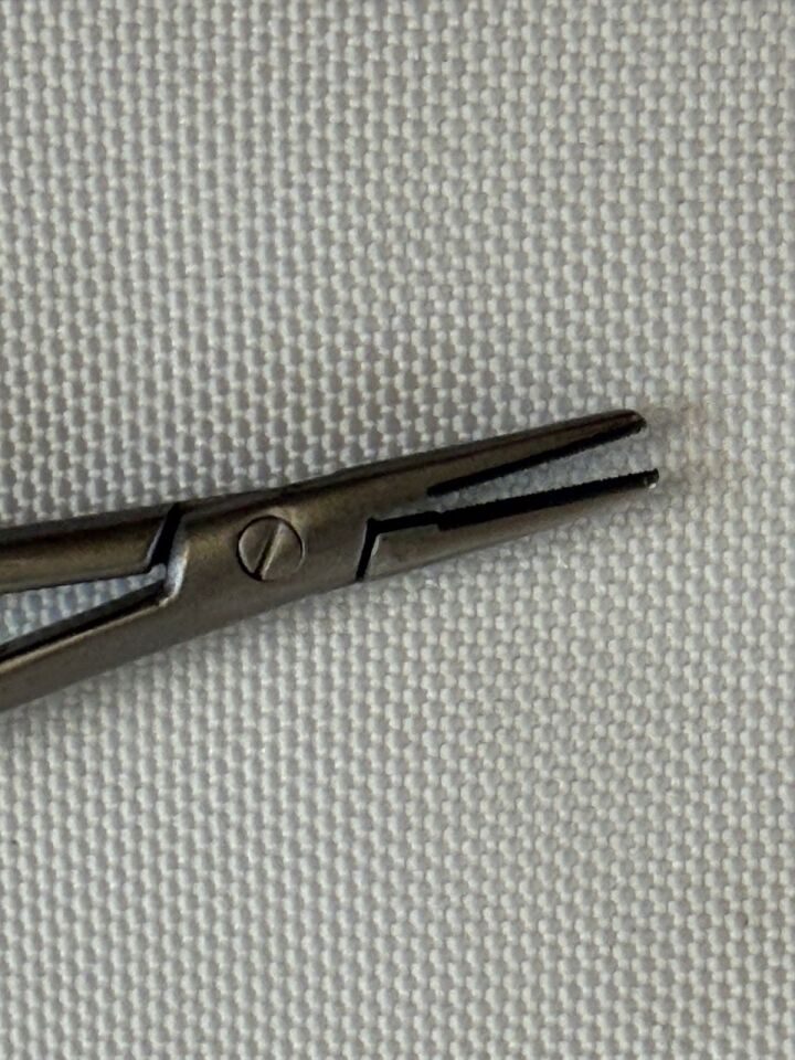 PILLING 35-4965 Castroviejo Needle Holder 13mm x 1.4mm TC Jaws 8" Cardiovascular — photo 3