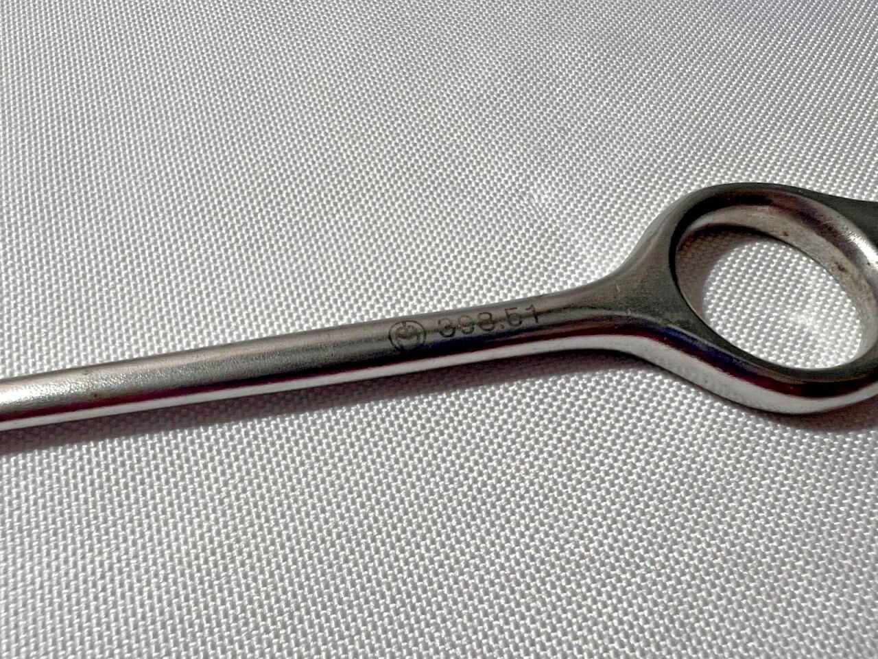 SYNTHES 398.51 Small Hook Retractor — photo 4