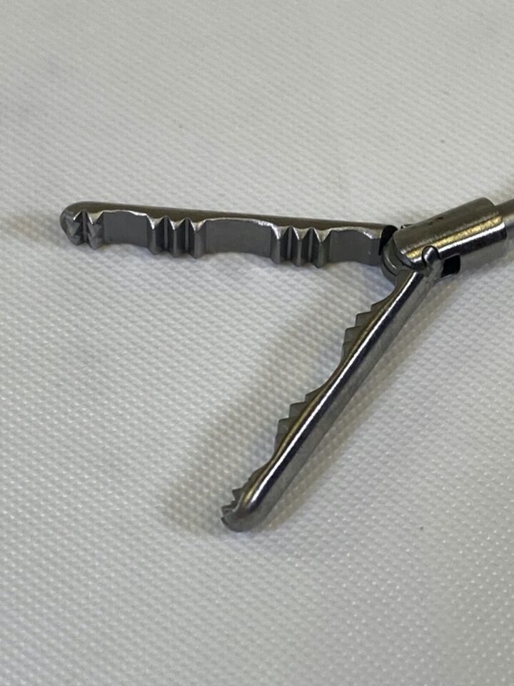 KARL STORZ 30132 31300M 31310FG Clickline Clickline Wavy Grasper Forcep — photo 6