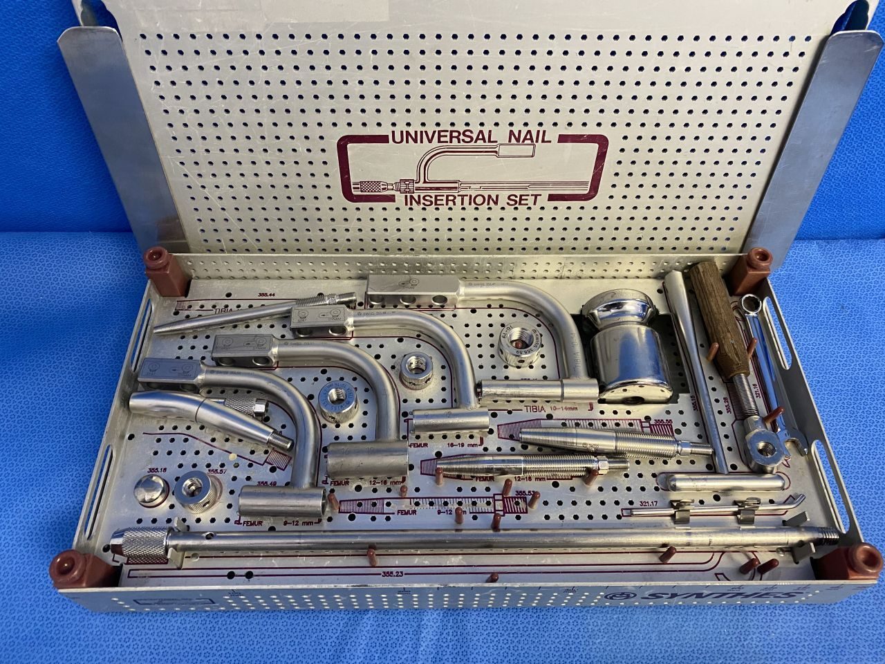 SYNTHES Nail Insertion Set — photo 1