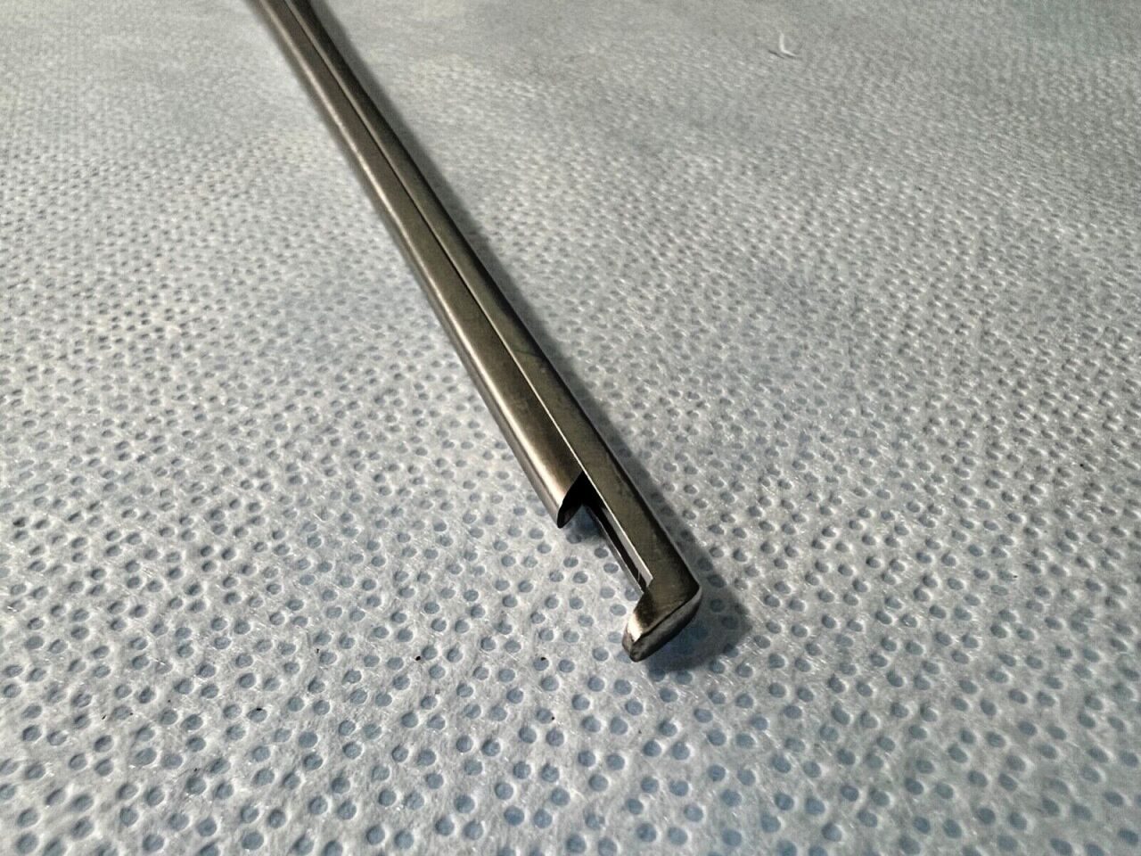 SYMMETRY SURGICAL 53-1414 8" 3mm X 40deg UpBite w/ Drainage Holes Lumbar Kerrison Rongeur — photo 5