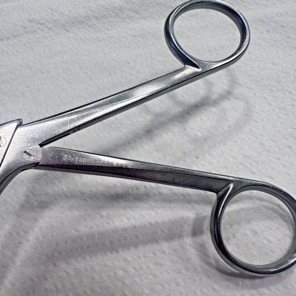 CODMAN 53-1300 4.5x10mm Bite 4.75" Caspar Pituitary Straight Rongeur — photo 3