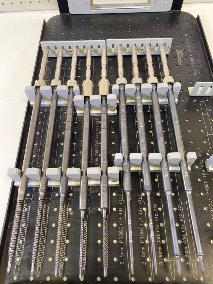 SYNTHES Custom — photo 8