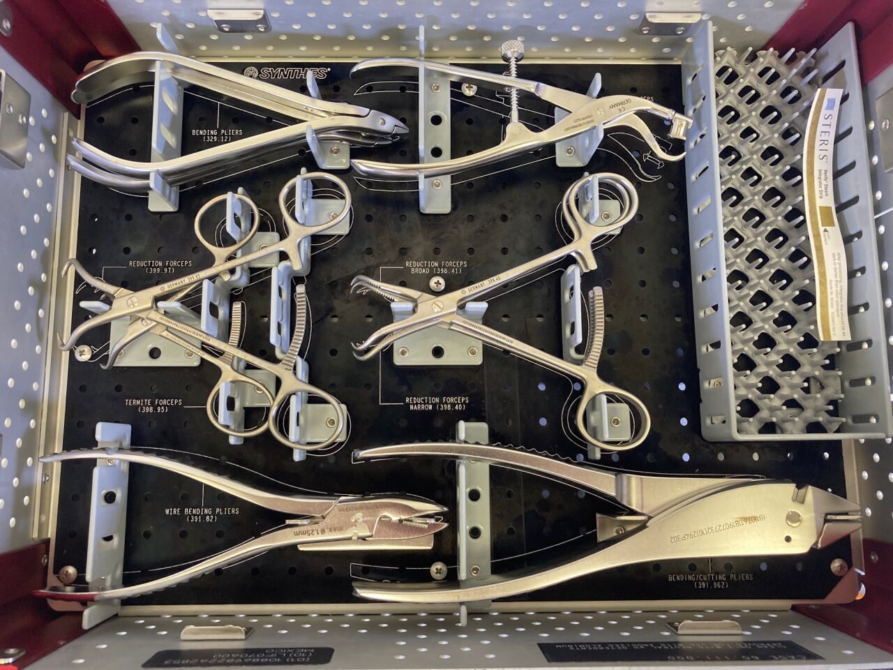 SYNTHES 01.111.120 LCP Modular Mini Fragment Instrument and Implant Set — photo 2