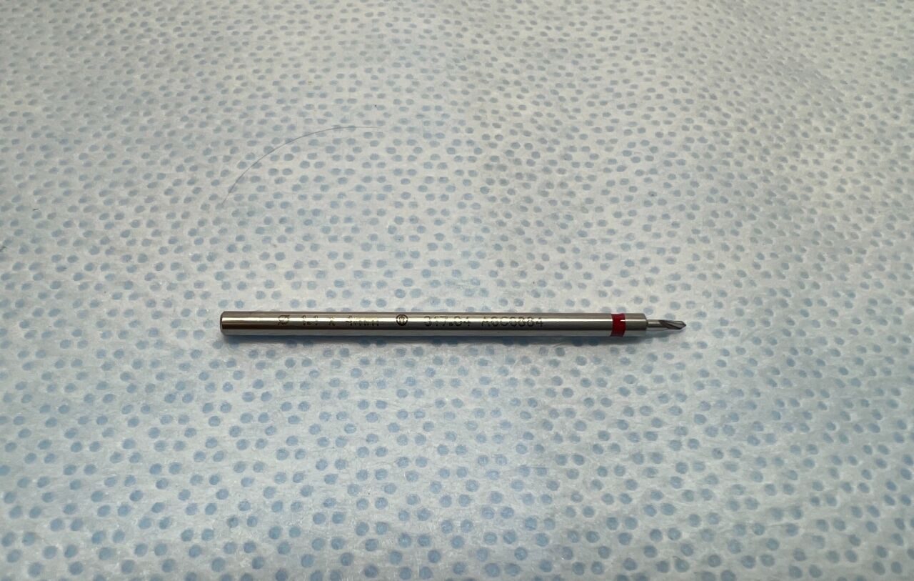 SYNTHES 317.04 1.1mm Drill Bit — photo 2