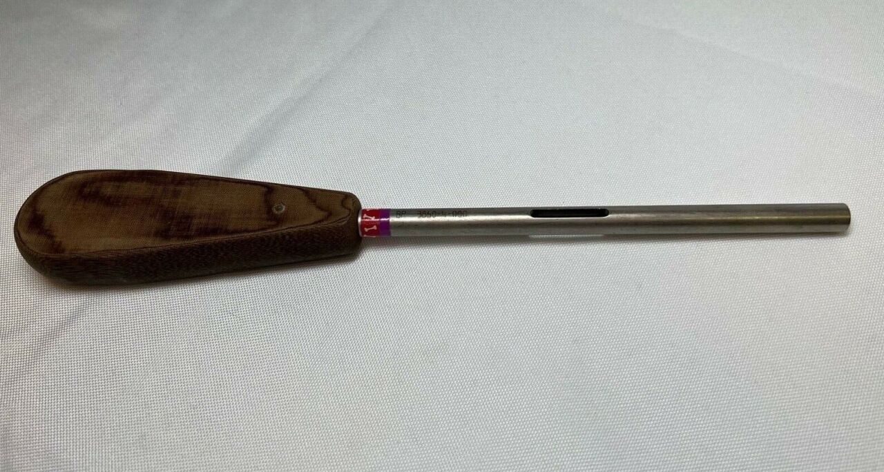 11" X 7mm Across Flats Hex Nut Driver — photo 1