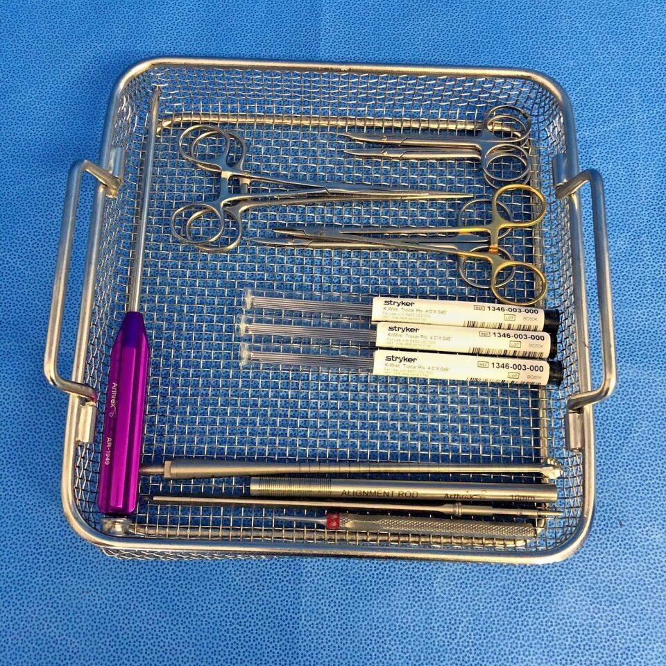 Arthrex Stryker Arthroscopic Instrument Set w/ Case — photo 6