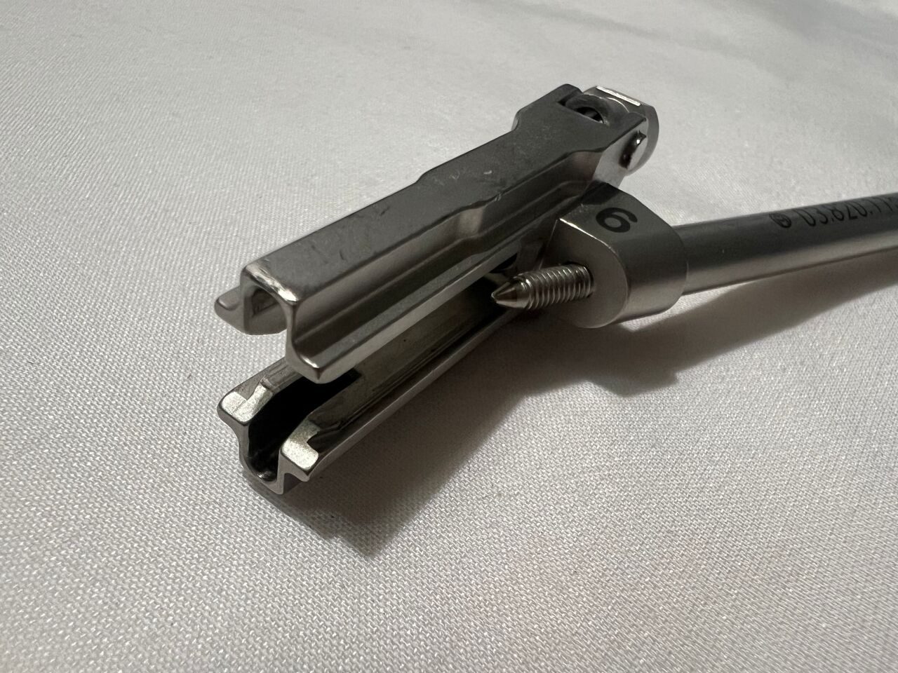 SYNTHES 03.820.115 Milling Guide 6mm — photo 2