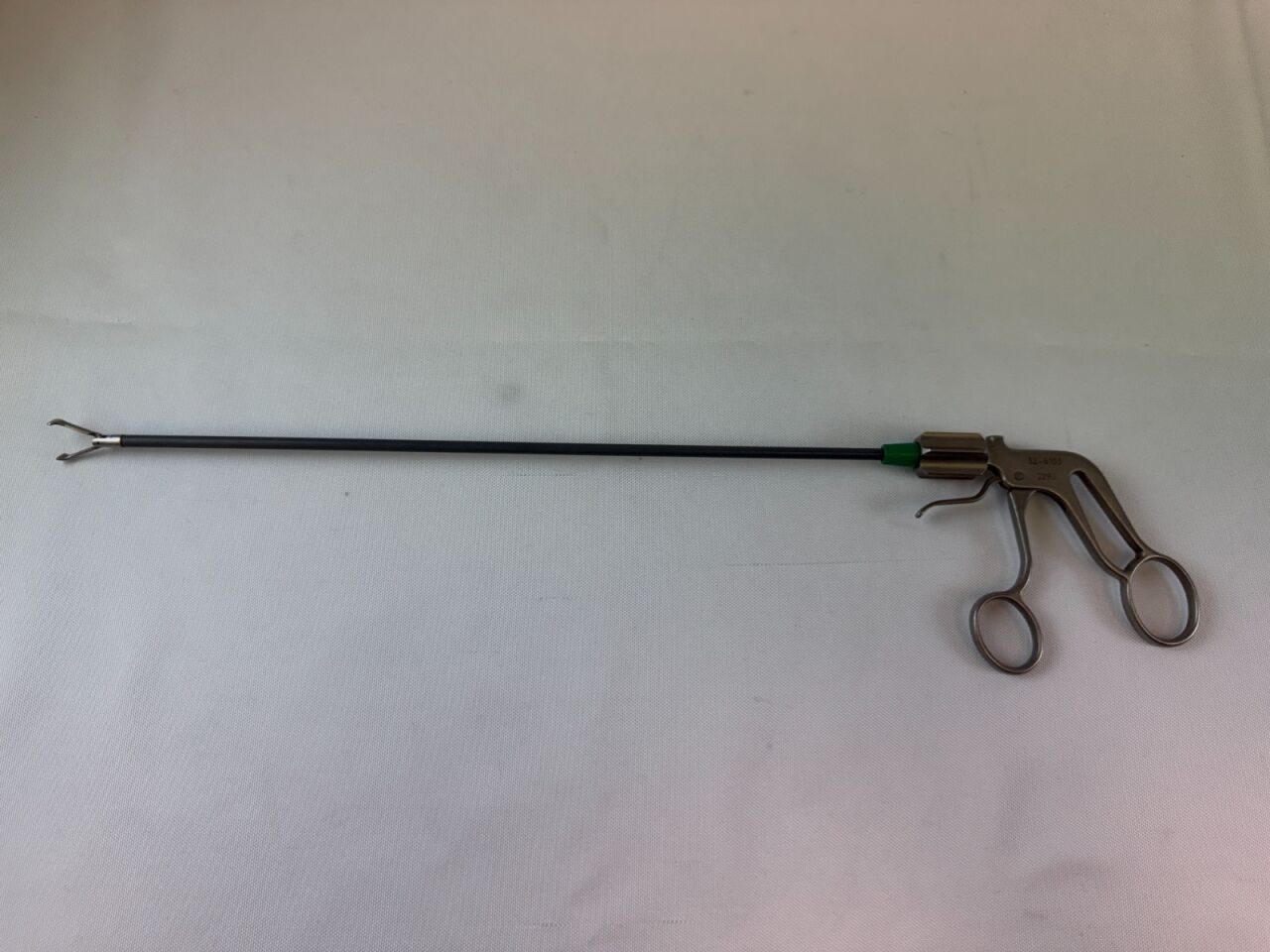 ACCESS 32-5103 Laparoscopic Grasping Forcep 5mm 32cm Allis Lock Handle Flush Port — photo 9